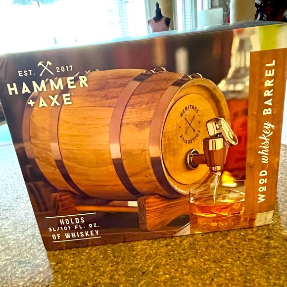 Hammer & Axe Dining Hammer Axe Whiskey Barrel 3l Beverage Dispenser